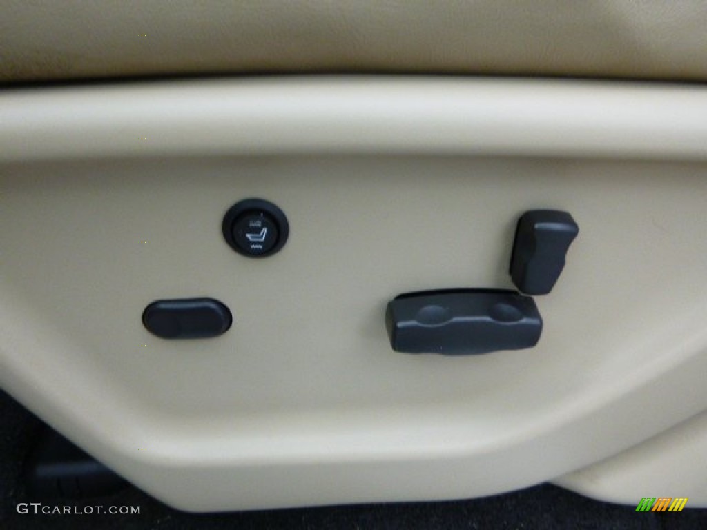 2006 Envoy SLT 4x4 - Sand Beige Metallic / Light Tan/Ebony Black photo #21