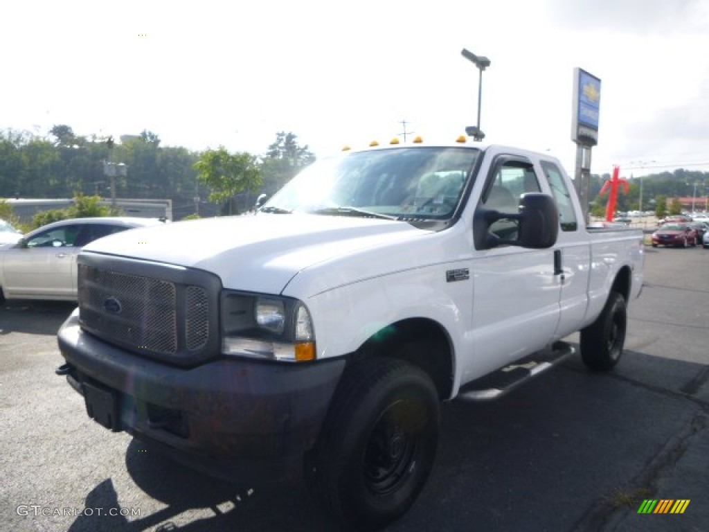 2004 F250 Super Duty XL SuperCab 4x4 - Oxford White / Medium Flint photo #1