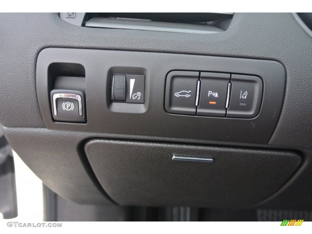 2014 Chevrolet Impala LTZ Controls Photo #85802038