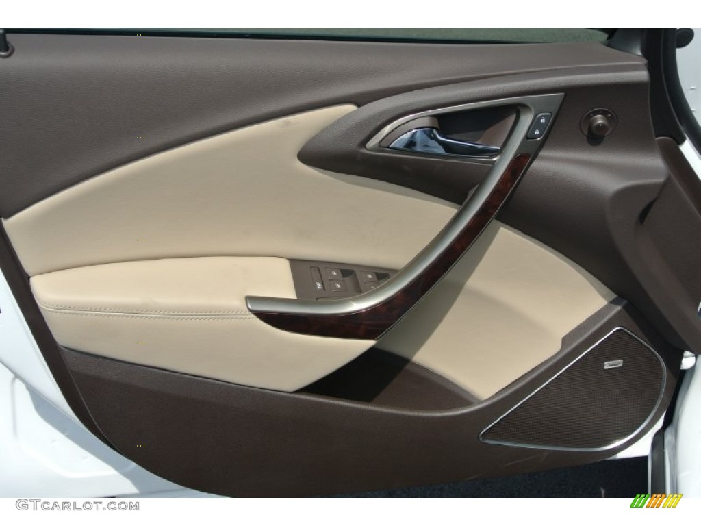 2014 Buick Verano Leather Cashmere Door Panel Photo #85802551
