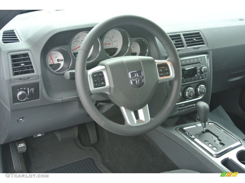 2014 Challenger SXT - Black / Dark Slate Gray photo #25