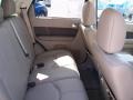White Suede - Mariner V6 Premier 4WD Photo No. 15