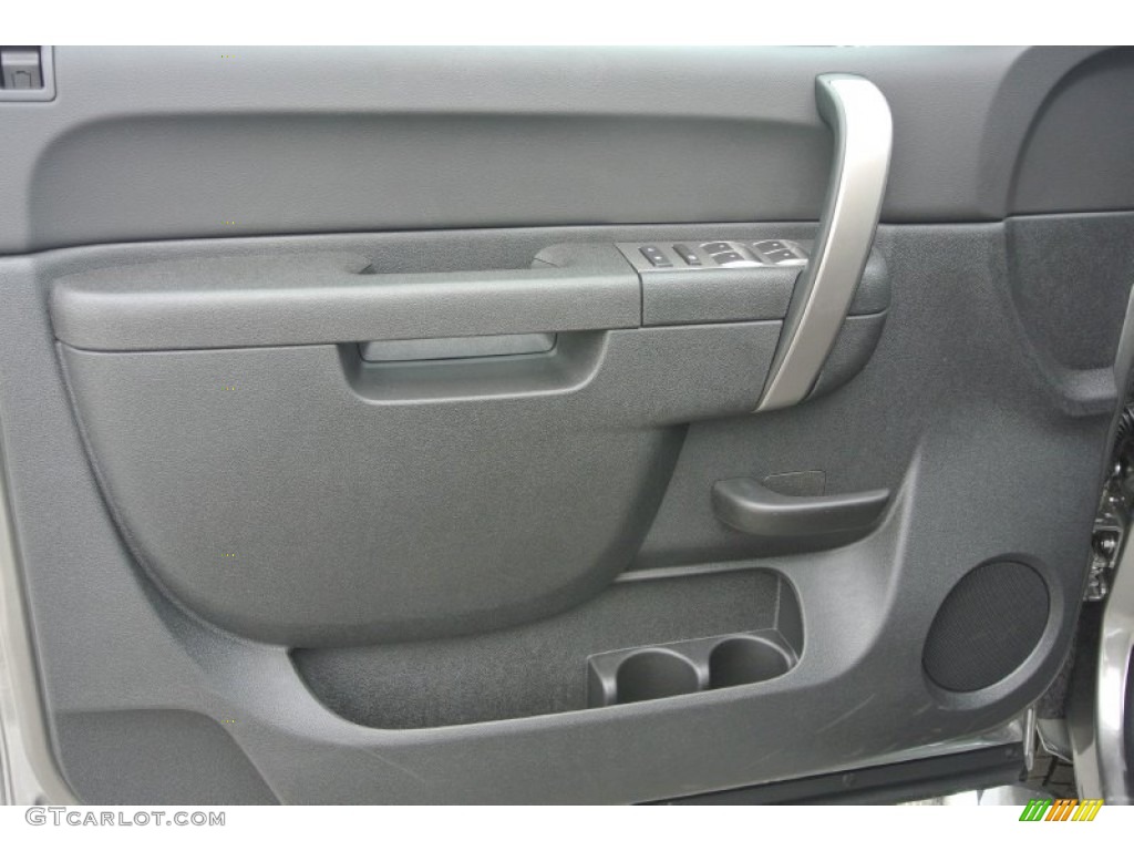 2014 Chevrolet Silverado 3500HD LT Crew Cab Dual Rear Wheel 4x4 Door Panel Photos