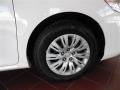 Super White - Camry Hybrid LE Photo No. 6