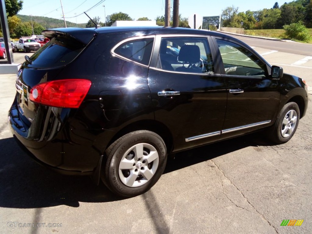 2011 Rogue S AWD - Wicked Black / Black photo #10
