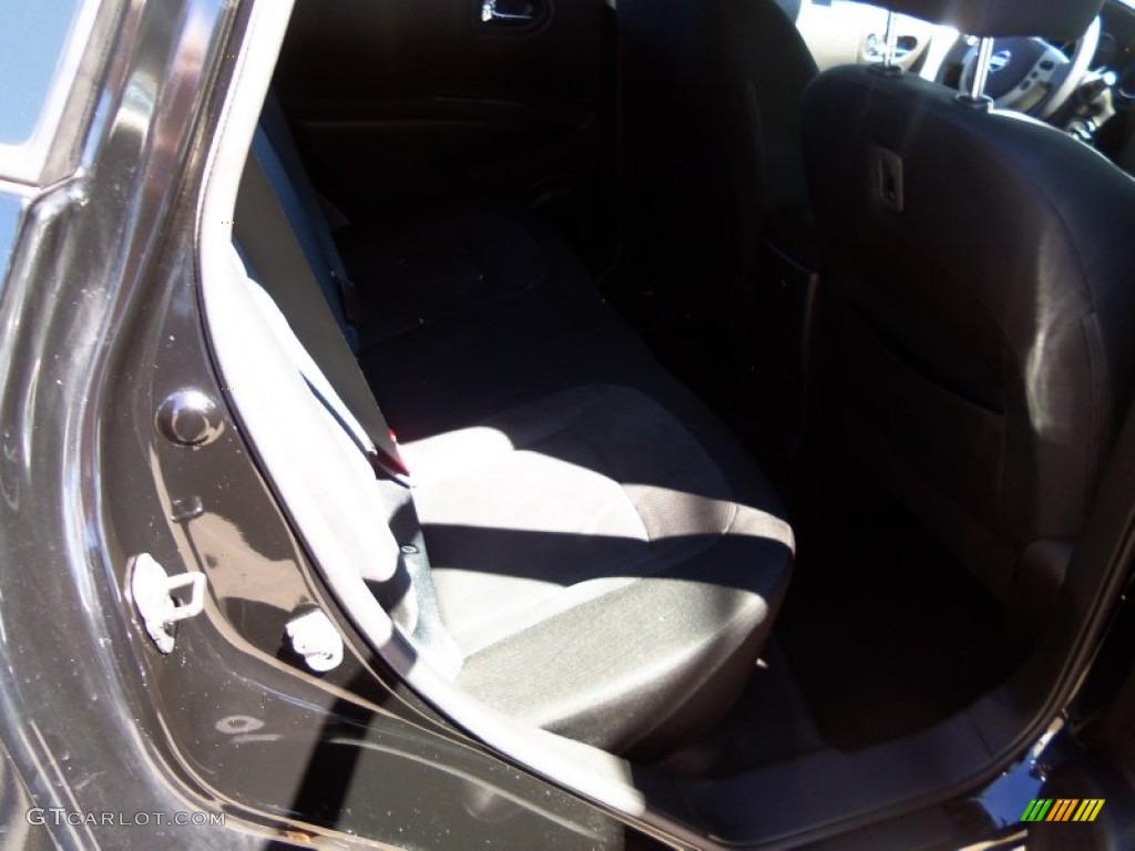 2011 Rogue S AWD - Wicked Black / Black photo #12