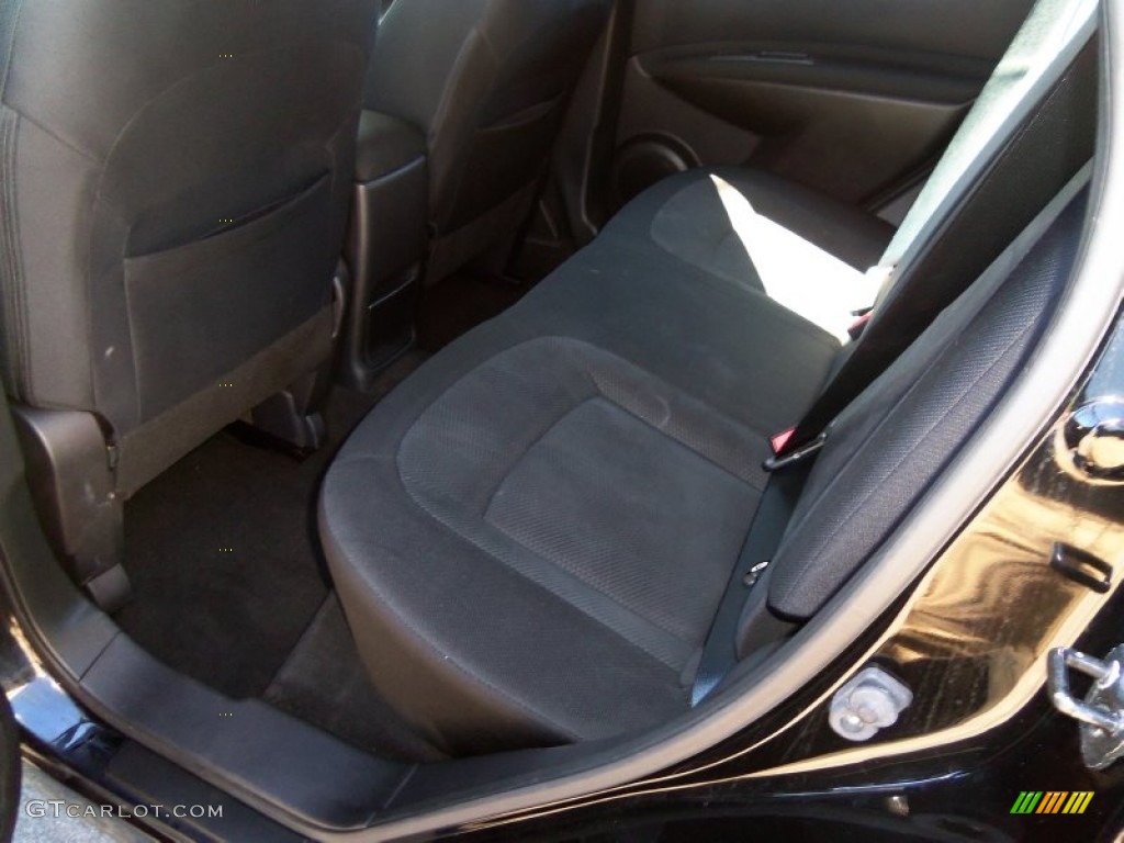 2011 Rogue S AWD - Wicked Black / Black photo #13