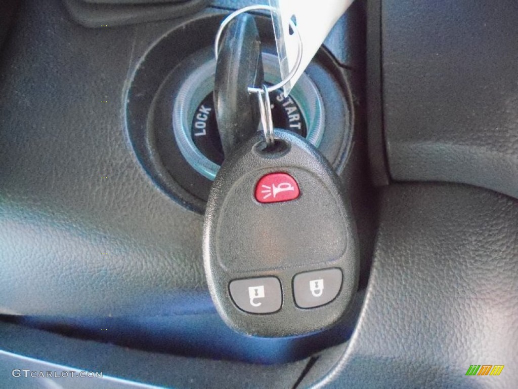 2013 Chevrolet Captiva Sport LT Keys Photos