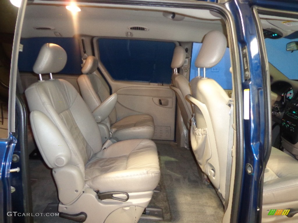 Taupe Interior 2003 Dodge Grand Caravan EX Photo #85827625