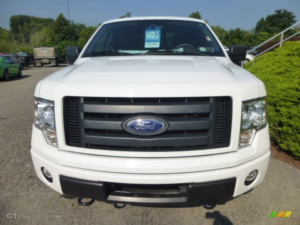2010 F150 STX SuperCab 4x4 - Oxford White / Medium Stone photo #3