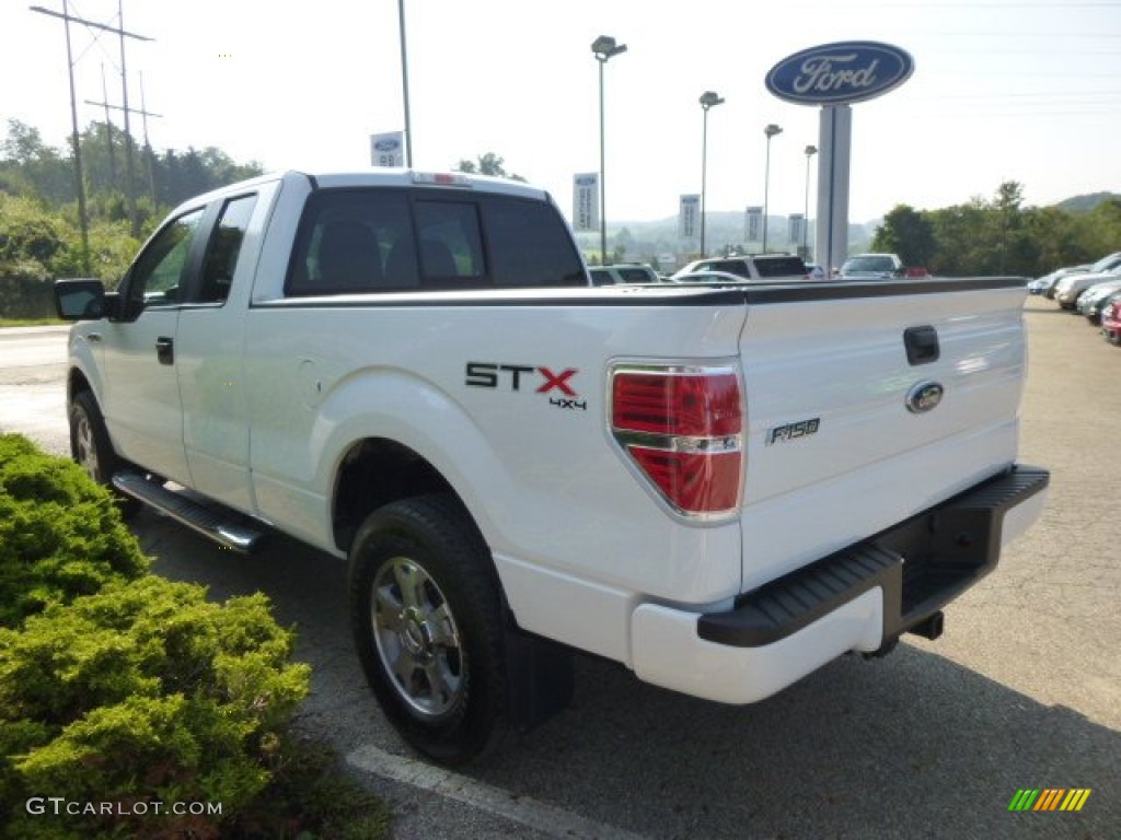 2010 F150 STX SuperCab 4x4 - Oxford White / Medium Stone photo #5