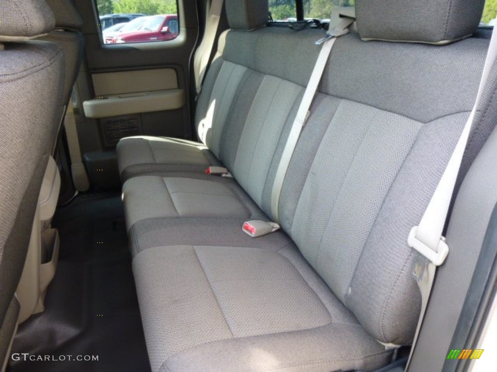 2010 F150 STX SuperCab 4x4 - Oxford White / Medium Stone photo #13