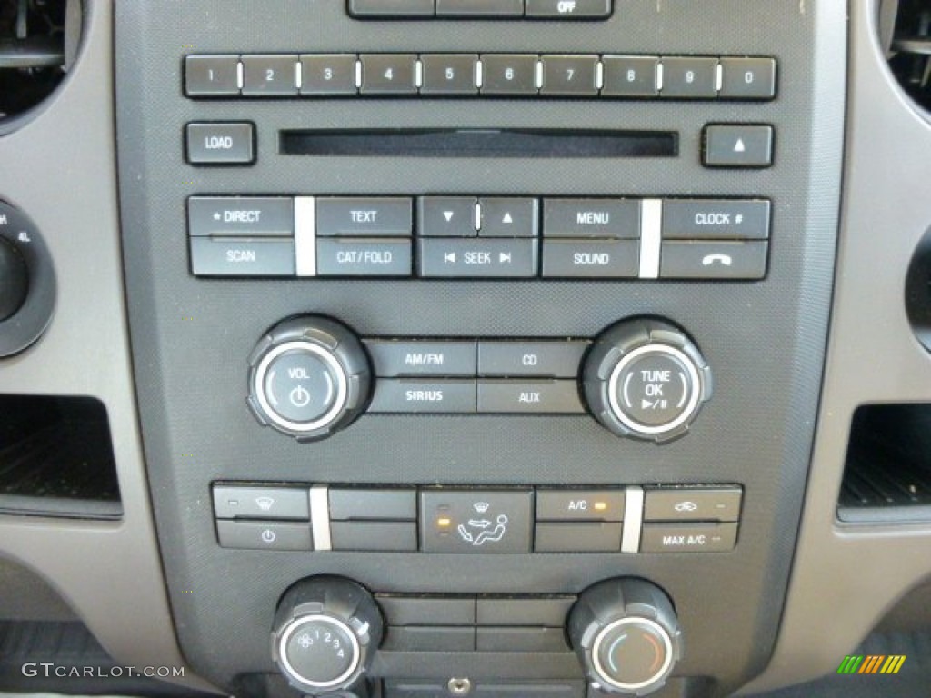 2010 F150 STX SuperCab 4x4 - Oxford White / Medium Stone photo #18