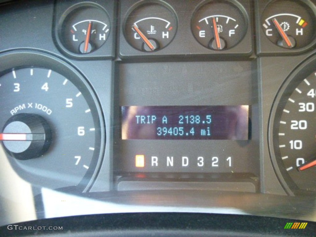 2010 F150 STX SuperCab 4x4 - Oxford White / Medium Stone photo #20
