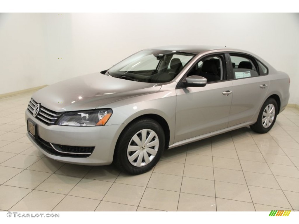 Tungsten Silver Metallic 2013 Volkswagen Passat 2.5L S Exterior Photo #85829677
