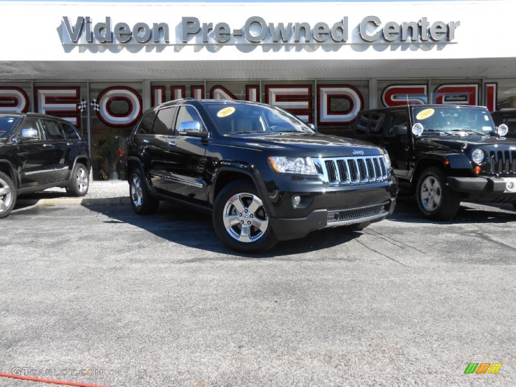 2011 Grand Cherokee Limited 4x4 - Brilliant Black Crystal Pearl / Dark Graystone/Medium Graystone photo #1