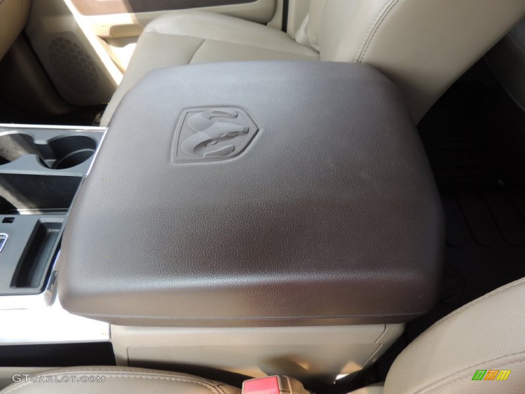 2011 Ram 1500 Laramie Crew Cab - Hunter Green Pearl / Dark Slate Gray/Russet Brown photo #24