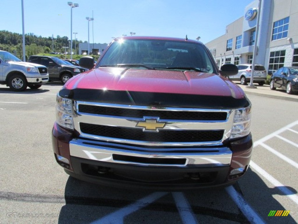 2009 Silverado 1500 LT Extended Cab 4x4 - Dark Cherry Red Metallic / Ebony photo #4