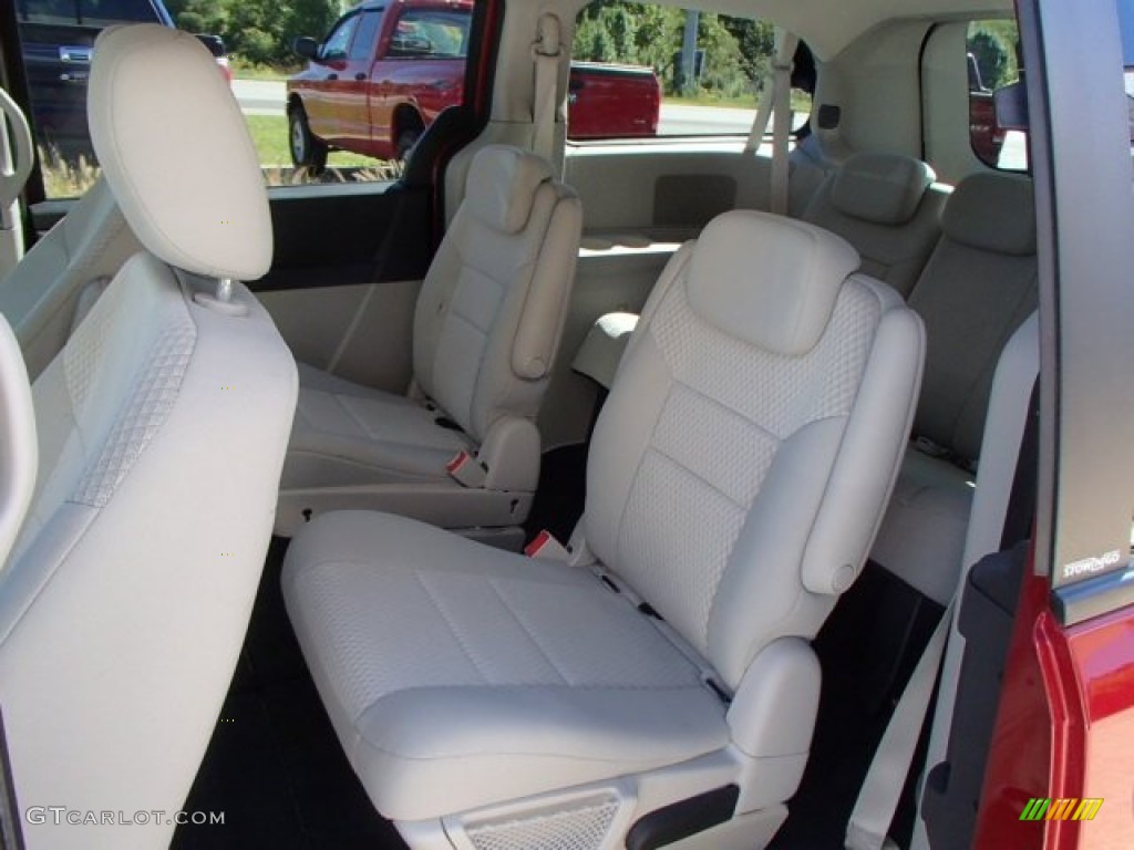 2010 Grand Caravan SE - Deep Cherry Red Crystal Pearl / Medium Slate Gray/Light Shale photo #11