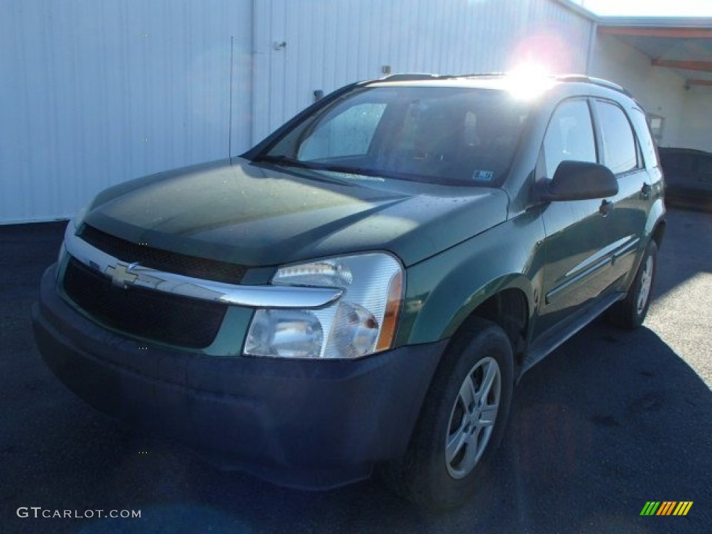 2005 Equinox LS AWD - Meander Green Metallic / Light Gray photo #2