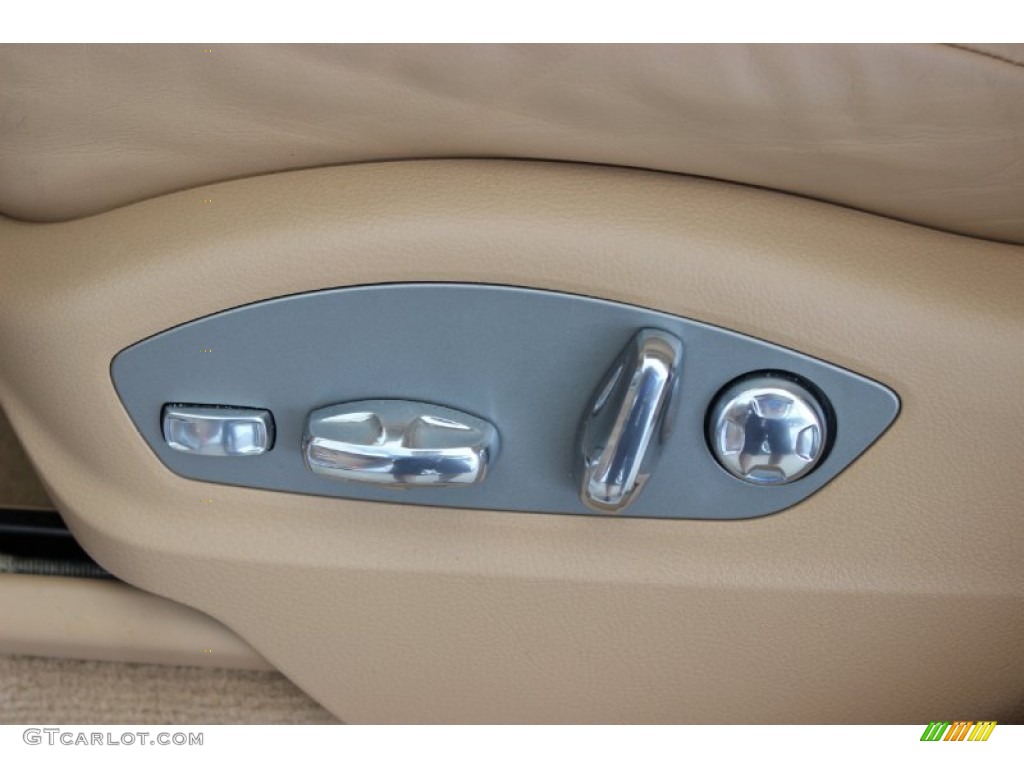 2013 Porsche Cayenne S Controls Photo #85836682