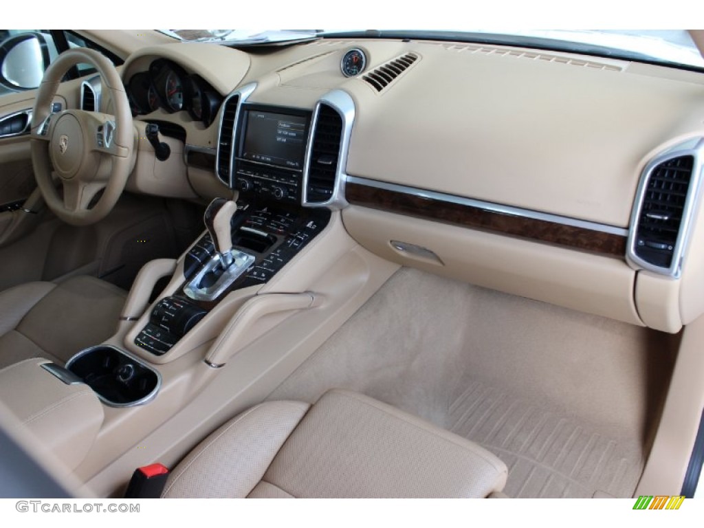 2013 Porsche Cayenne S Dashboard Photos
