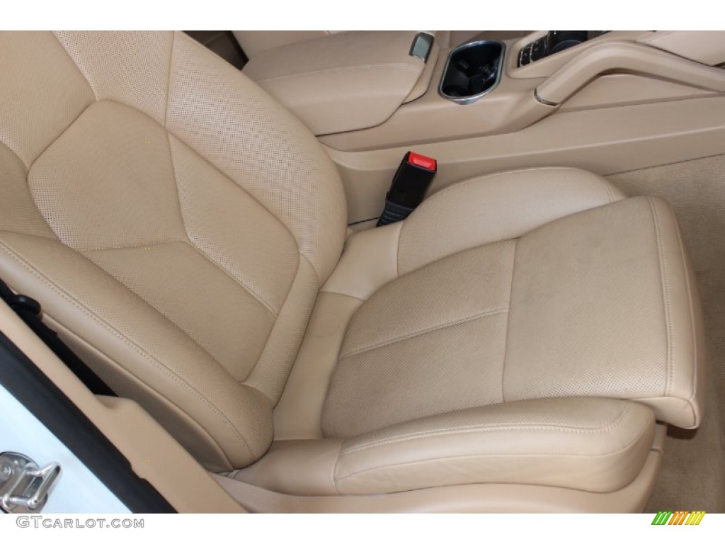 2013 Porsche Cayenne S Front Seat Photo #85837442