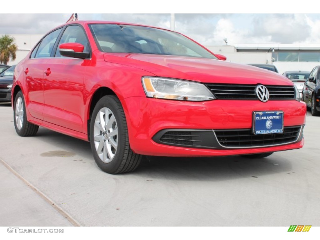 2014 Jetta SE Sedan - Tornado Red / Titan Black photo #1