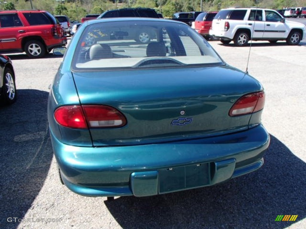 1998 Cavalier Sedan - Manta Green Metallic / Gray photo #5