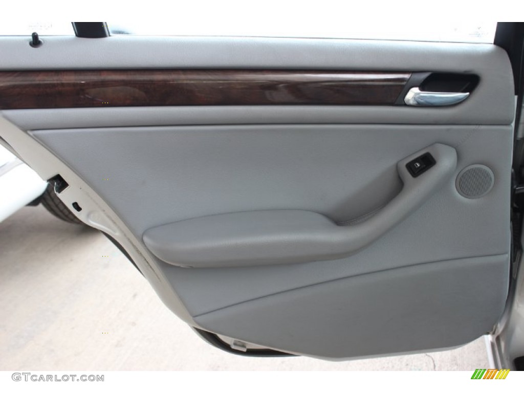 2002 BMW 3 Series 325i Sedan Grey Door Panel Photo #85838974