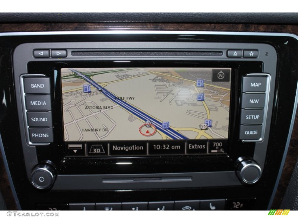 2014 Volkswagen Passat 1.8T SEL Premium Navigation Photo #85841569