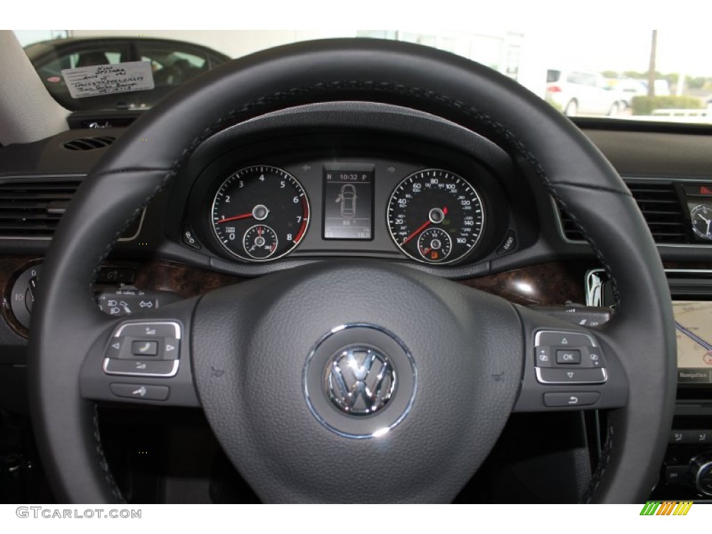 2014 Volkswagen Passat 1.8T SEL Premium Titan Black Steering Wheel Photo #85841680