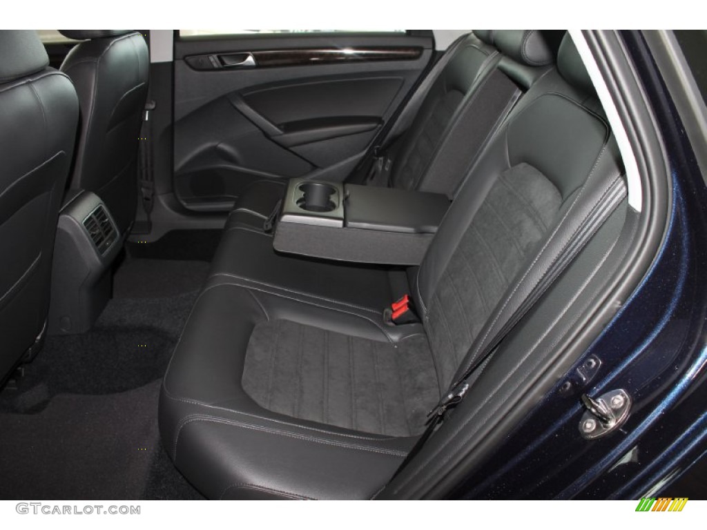 Titan Black Interior 2014 Volkswagen Passat 1.8T SEL Premium Photo #85841797