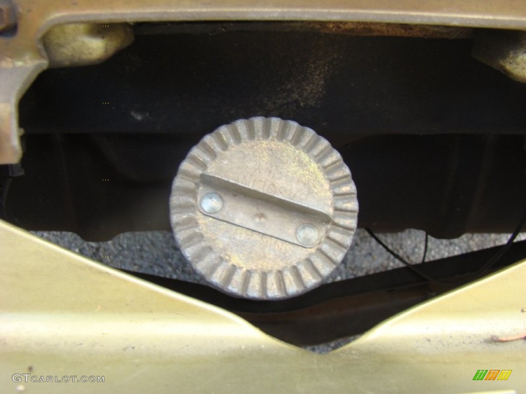 1976 DeVille Coupe - Florentine Gold Firemist / Light Ivory-Gold photo #29