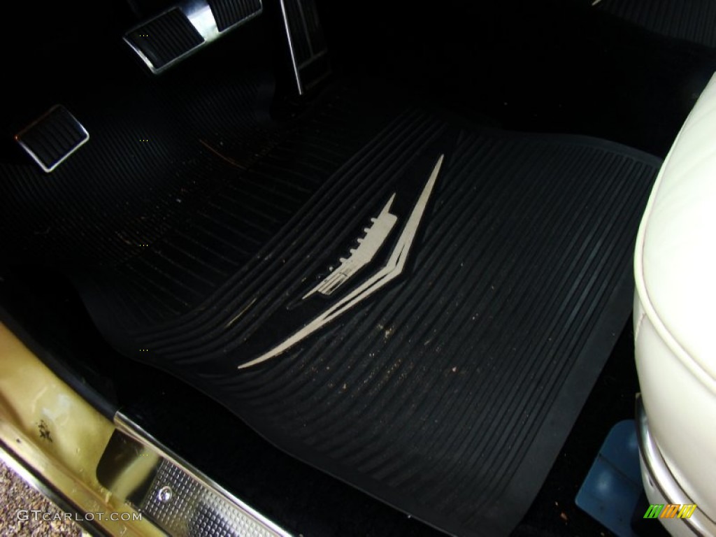 1976 DeVille Coupe - Florentine Gold Firemist / Light Ivory-Gold photo #41