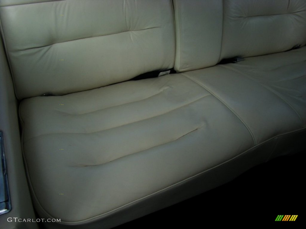 1976 DeVille Coupe - Florentine Gold Firemist / Light Ivory-Gold photo #51
