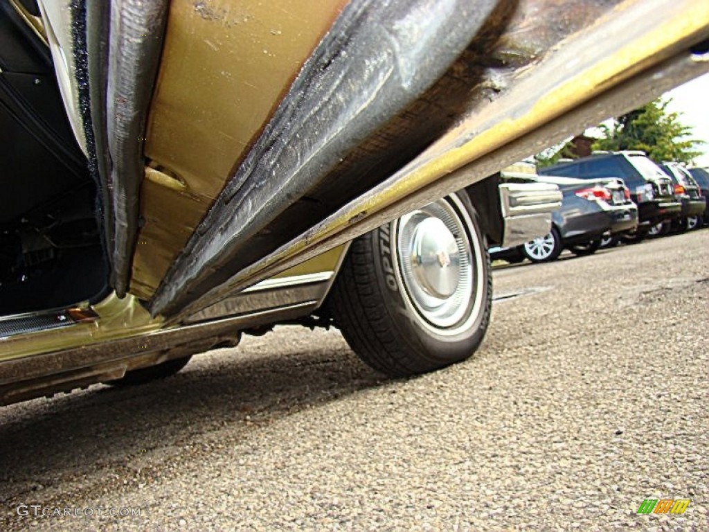 1976 DeVille Coupe - Florentine Gold Firemist / Light Ivory-Gold photo #54