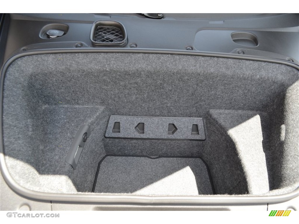 2011 Audi R8 5.2 FSI quattro Trunk Photo #85843627