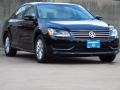 Black - Passat 2.5L S Photo No. 1