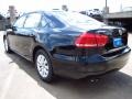 Black - Passat 2.5L S Photo No. 4
