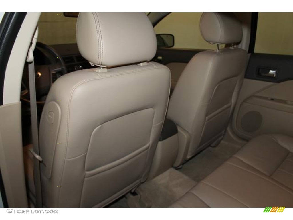 2007 Milan V6 Premier AWD - Oxford White / Camel photo #23