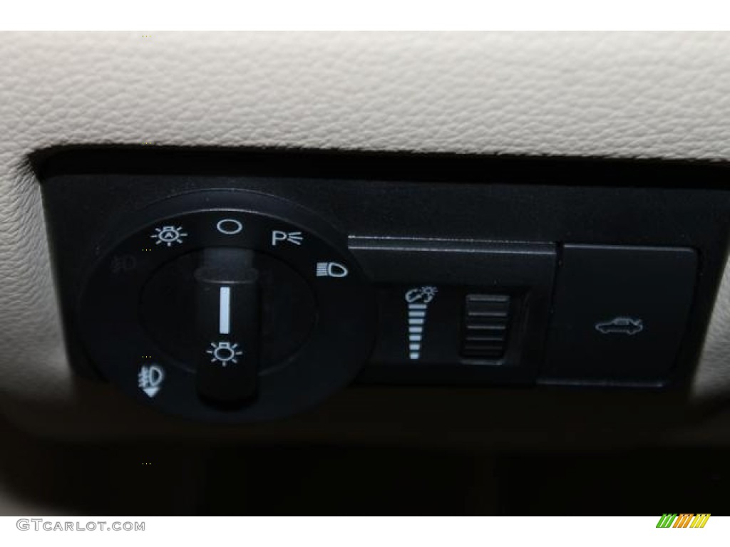 2007 Milan V6 Premier AWD - Oxford White / Camel photo #48