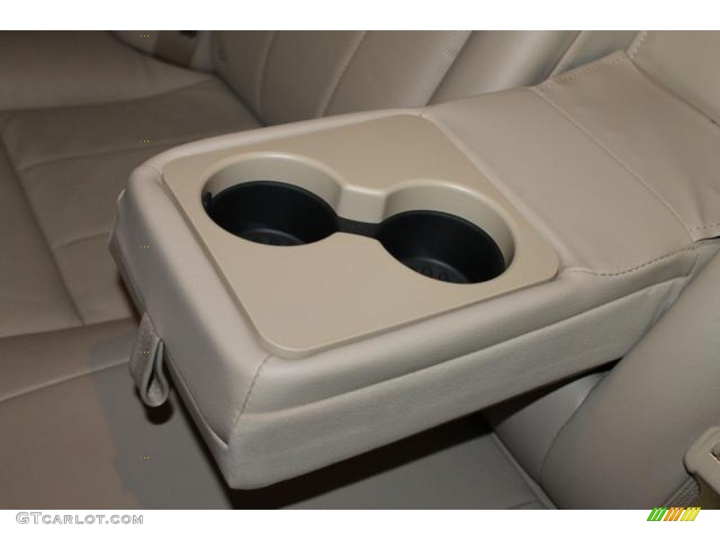 2007 Milan V6 Premier AWD - Oxford White / Camel photo #50