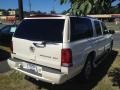 White Diamond - Escalade ESV AWD Photo No. 5
