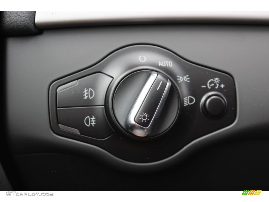 2014 Audi A4 2.0T Sedan Controls Photo #85849471