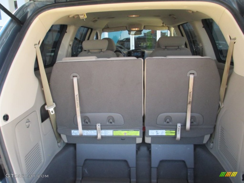 2009 Sedona LX - Olive Gray / Beige photo #27