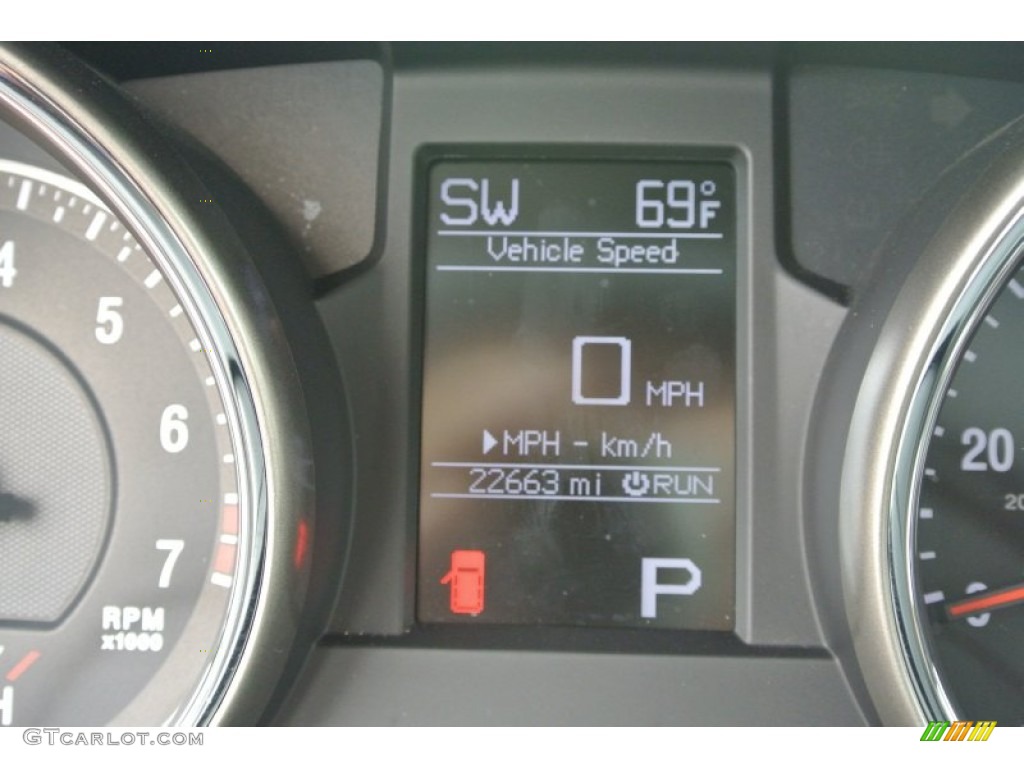 2013 Grand Cherokee Limited - Brilliant Black Crystal Pearl / Black photo #14