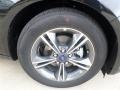 2014 Ford Focus SE Hatchback Wheel and Tire Photo