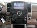 2009 Avalanche White Nissan Pathfinder SE  photo #16