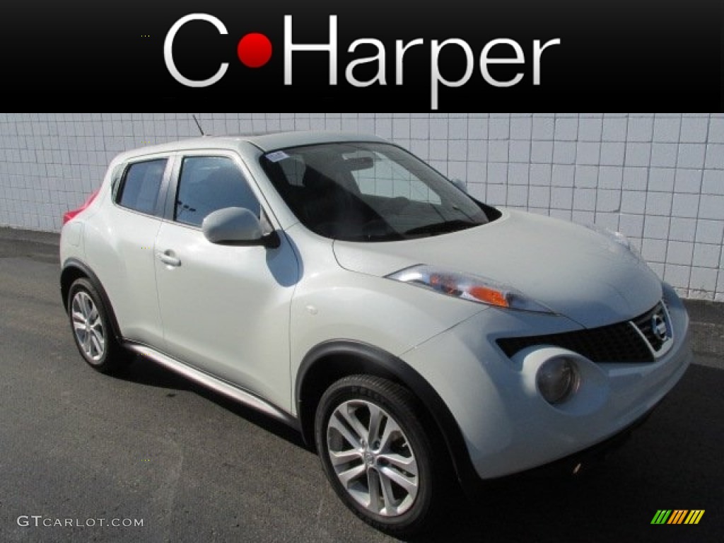 2011 Juke SL AWD - White Pearl / Black/Red w/Silver Trim photo #1